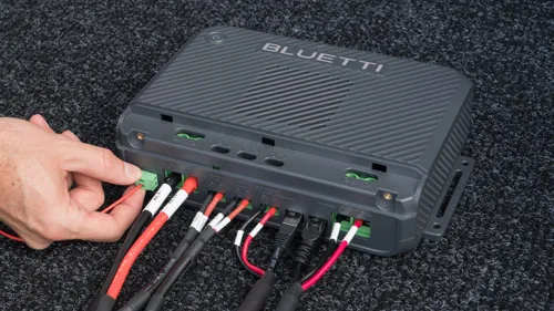 Connect cable to D+ port